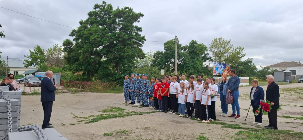 В с.Золотом почтили память павшим в Великой Отечественной войне.